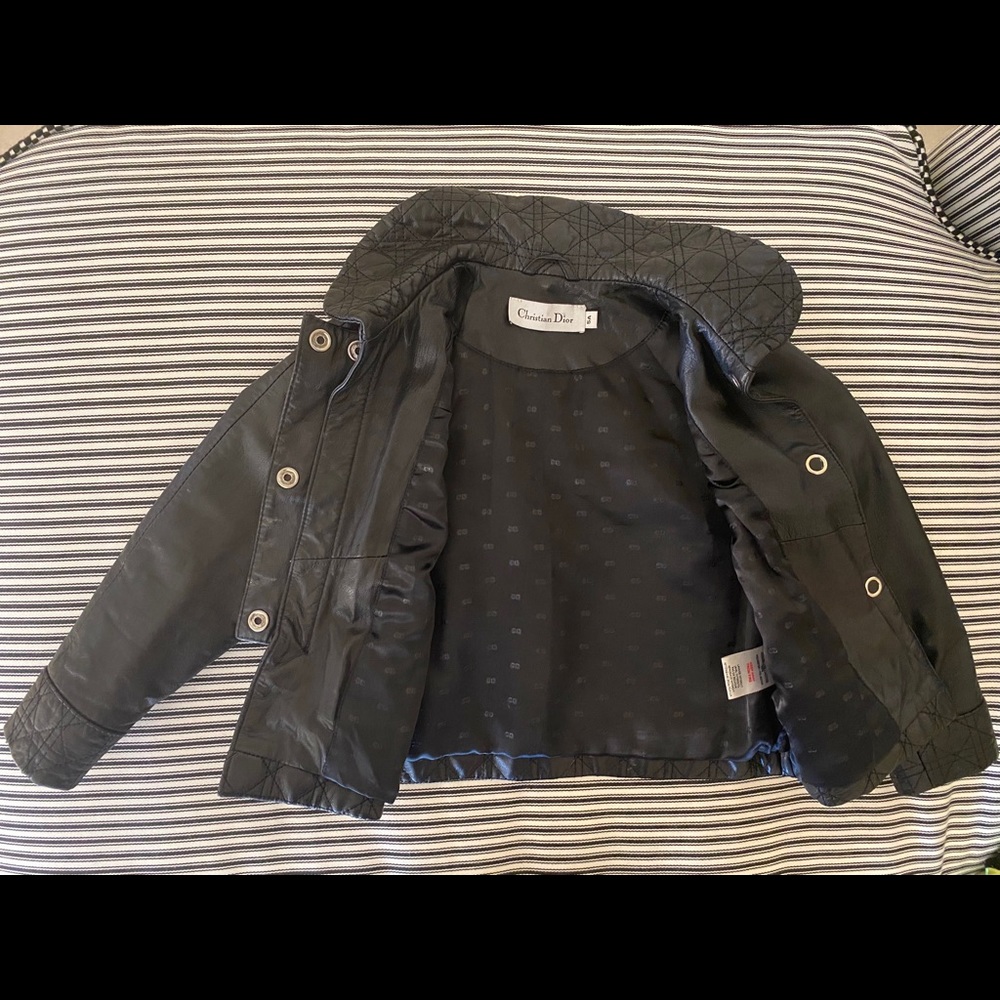 Leather jacket - Picture 4 of 8